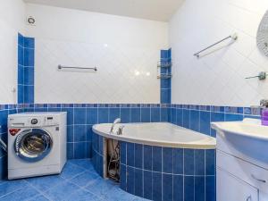 Prodej bytu 4+kk, Praha - Újezd nad Lesy, Domanovická, 108 m2