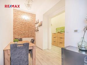 Prodej bytu 3+kk, Praha - Smíchov, Zborovská, 70 m2