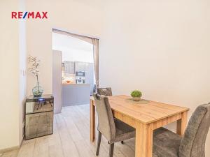 Prodej bytu 3+kk, Praha - Smíchov, Zborovská, 70 m2
