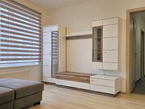 Pronájem bytu 2+kk, Praha - Stodůlky, Toufarova, 63 m2