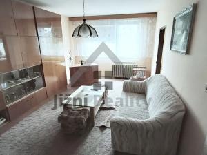 Prodej bytu 3+1, Studená, Komenského, 81 m2