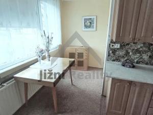 Prodej bytu 3+1, Studená, Komenského, 81 m2