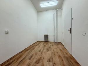 Pronájem obchodního prostoru, Svitavy, náměstí Míru, 63 m2