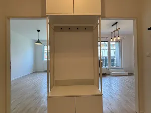 Pronájem bytu 2+kk, Praha - Uhříněves, Venušina, 49 m2
