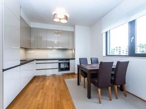 Pronájem bytu 2+kk, Praha - Jinonice, Kloudova, 58 m2