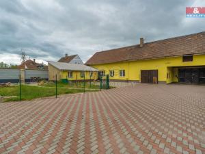 Prodej činžovního domu, Černčice, Husova, 732 m2