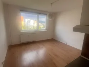Pronájem bytu 1+kk, Jablonec nad Nisou, Na Vršku, 27 m2