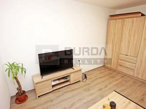 Pronájem bytu 1+1, Neratovice, 28 m2