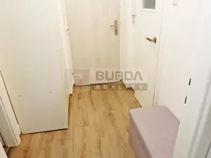 Pronájem bytu 1+1, Neratovice, 28 m2