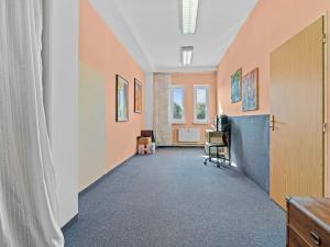 Prodej kanceláře, Vsetín, Na Příkopě, 52 m2