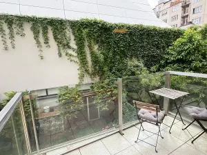 Pronájem bytu 2+kk, Praha - Holešovice, Komunardů, 65 m2