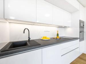 Prodej bytu 3+kk, Praha - Troja, Velká skála, 89 m2