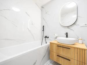 Prodej bytu 3+kk, Praha - Troja, Velká skála, 89 m2