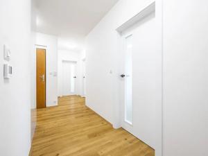 Prodej bytu 3+kk, Praha - Troja, Velká skála, 89 m2