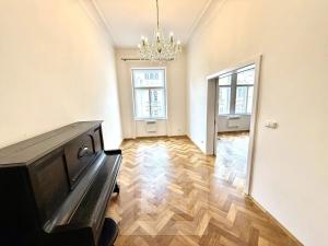 Pronájem bytu 3+kk, Praha - Staré Město, Pařížská, 79 m2