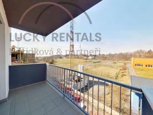 Pronájem bytu 1+kk, Praha - Hloubětín, Za černým mostem, 32 m2