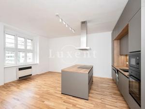 Pronájem bytu 2+kk, Praha - Vinohrady, Vinohradská, 68 m2