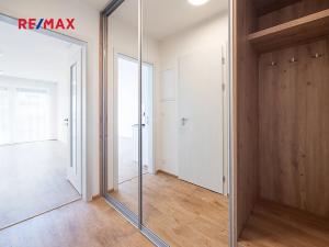 Pronájem bytu 1+kk, Praha - Háje, Výstavní, 32 m2