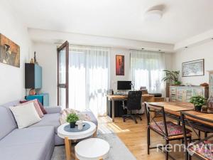 Prodej bytu 2+kk, Jesenice, Hrnčířská, 48 m2