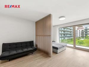 Pronájem bytu 1+kk, Praha - Žižkov, Malešická, 47 m2