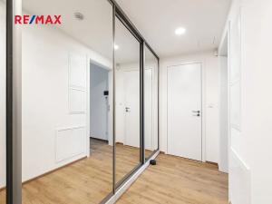 Pronájem bytu 1+kk, Praha - Žižkov, Malešická, 47 m2