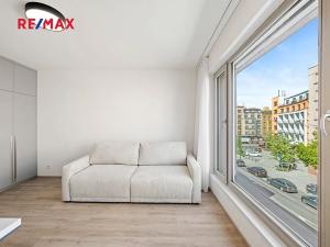 Pronájem bytu 1+kk, Praha - Žižkov, Malešická, 35 m2