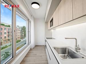 Pronájem bytu 1+kk, Praha - Žižkov, Malešická, 35 m2