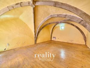 Pronájem obchodního prostoru, Znojmo, Horní náměstí, 31 m2