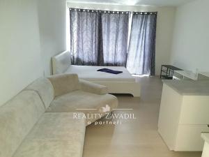 Pronájem bytu 1+kk, Pardubice, Pod Vinicí, 35 m2