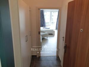 Pronájem bytu 1+kk, Pardubice, Pod Vinicí, 35 m2