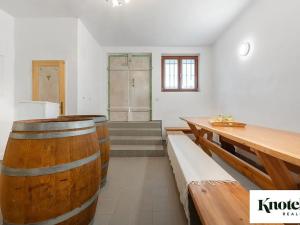 Prodej vinného sklepa, Velké Bílovice, 72 m2