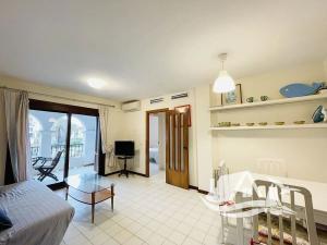 Prodej bytu 3+kk, Castillo de la Duquesa, Španělsko, 77 m2
