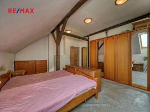 Prodej vícegeneračního domu, Kolín, K Raškovci, 200 m2