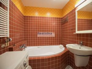 Pronájem bytu 2+kk, Plzeň, Slovanská alej, 65 m2