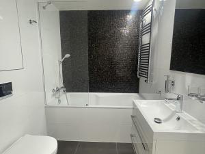 Pronájem bytu 1+kk, Praha - Stodůlky, Mukařovského, 30 m2