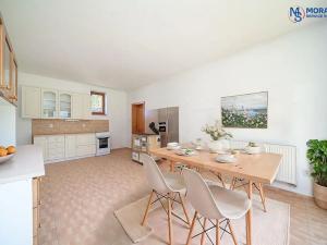 Prodej rodinného domu, Bílá Lhota, 480 m2