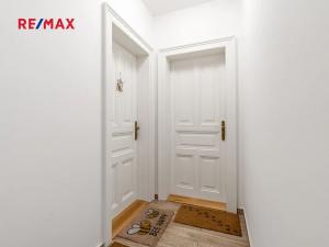 Pronájem bytu 1+kk, Praha - Malá Strana, Petřínská, 31 m2