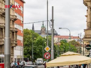 Pronájem bytu 1+kk, Praha - Malá Strana, Petřínská, 31 m2