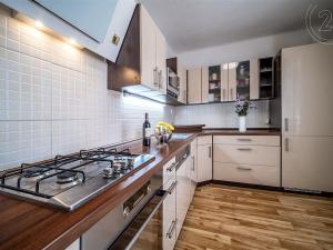 Prodej bytu 2+1, České Budějovice - České Budějovice 6, Polní, 61 m2