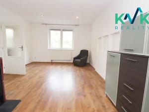 Pronájem bytu 2+1, Božičany, 48 m2
