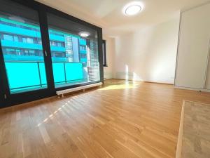 Pronájem bytu 1+kk, Praha - Holešovice, U průhonu, 39 m2