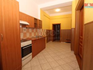 Prodej bytu 3+1, Nový Bor - Arnultovice, Gen. Svobody, 75 m2