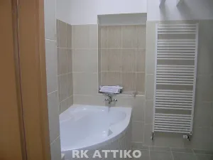 Pronájem atypického bytu, Brno, Jana Uhra, 94 m2