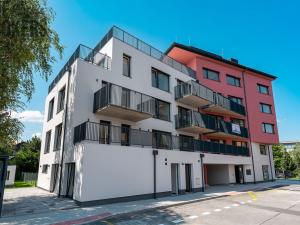 Prodej bytu 2+kk, Praha - Suchdol, U hotelu, 116 m2