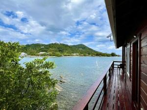 Prodej rodinného domu, Coxen Hole, Roatán, Honduras, 139 m2