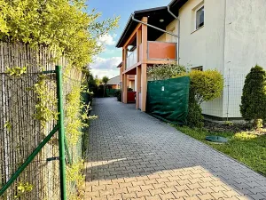 Prodej bytu 2+1, Nová Ves, Nad Obcí, 49 m2