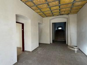 Prodej činžovního domu, Žďárná, 700 m2