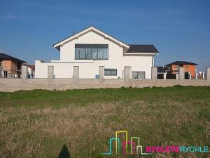 Prodej vily, Větrušice, 250 m2