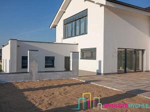 Prodej vily, Větrušice, 250 m2