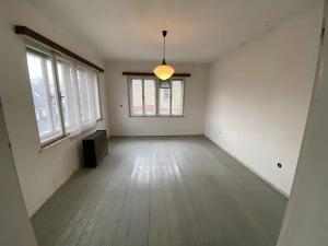 Prodej rodinného domu, Chrudim, Na Valech, 240 m2